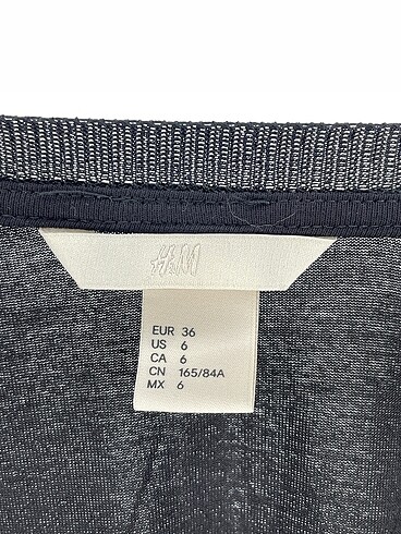 36 Beden siyah Renk H&M Kısa Elbise %70 İndirimli.