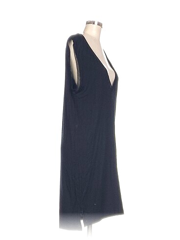 H&M H&M Kısa Elbise %70 İndirimli.