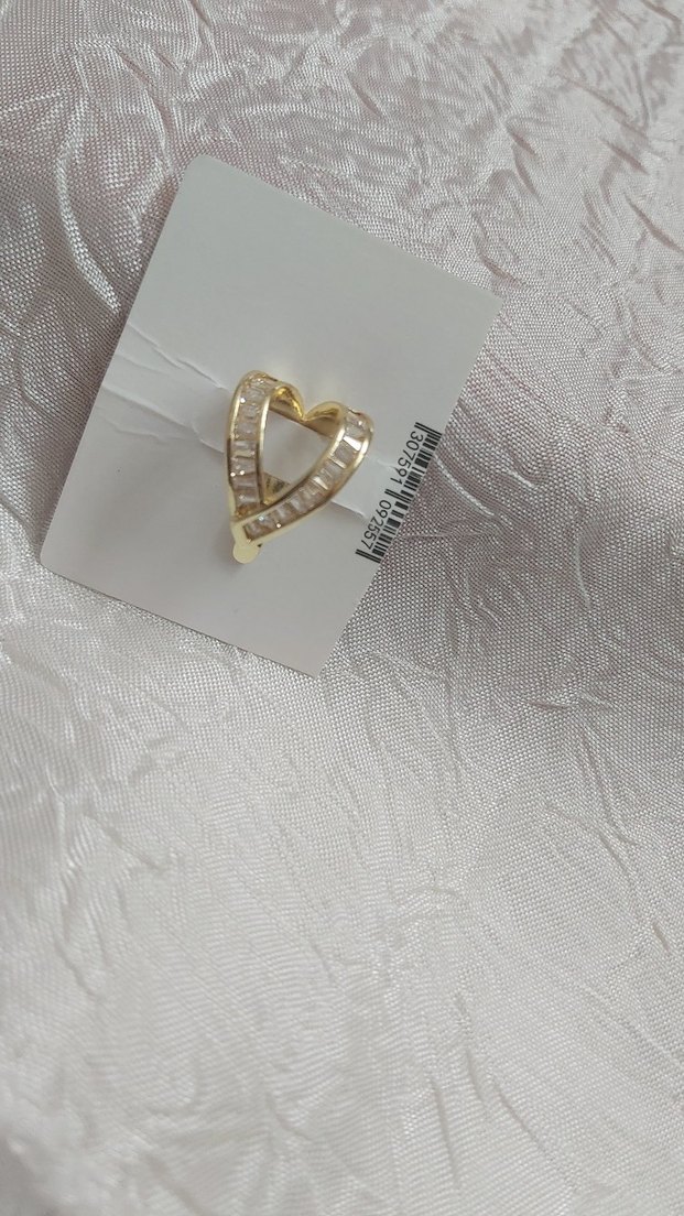 Altın Renkli Kıkırdak Küpe - Görsel 2