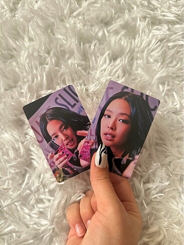 diğer Beden Jennie Lomo card 2x