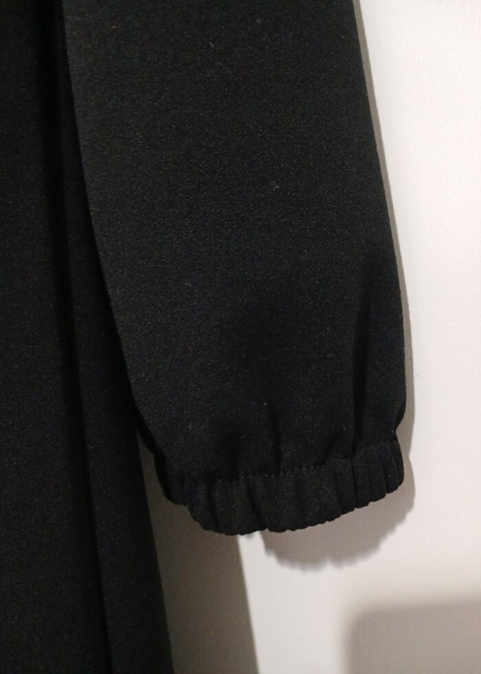 Siyah uzun ince kap tarzi - Görsel 2