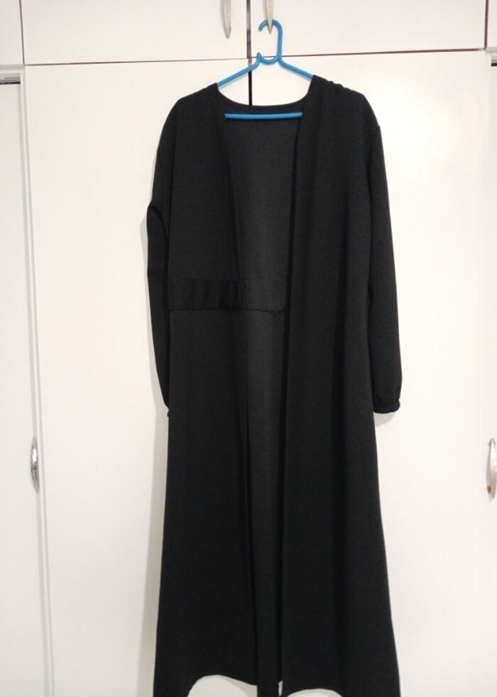 Siyah uzun ince kap tarzi - Görsel 3