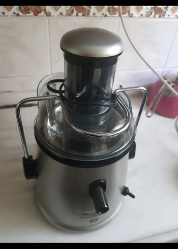Gri Renkli Meyve Sıkacağı