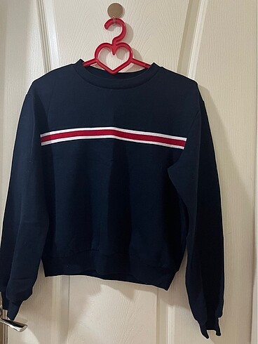 H&M sweat