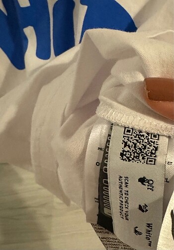 m Beden mavi Renk Off-White tshirt Orjinaldir.
