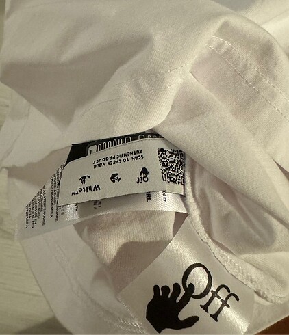m Beden Off-White tshirt Orjinaldir.