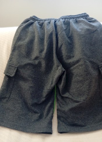 Erkek çocukGri Rahat Kesim Şort - Görsel 2