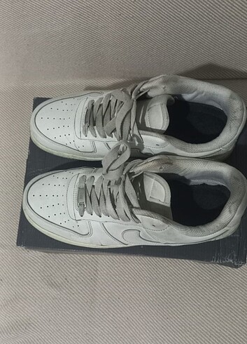 44 Beden beyaz Renk Nike erkek ayakkabı