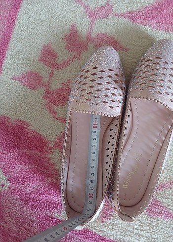 37 Beden Pullu Pembe Dolgu Topuklu Kadın Babet
