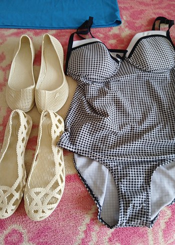 Mavi Çiçek Desenli Uzun Tesettür Elbise - Görsel 8