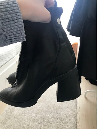 Zara bot