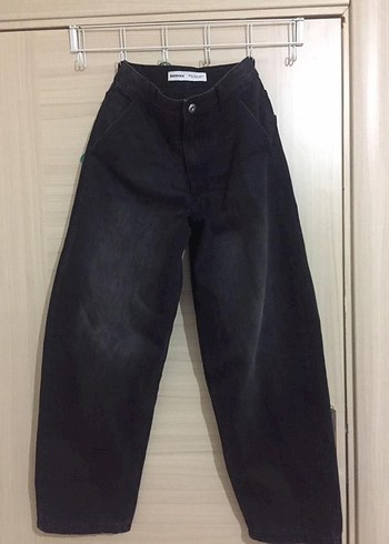 Siyah Rahat Kesim Kadın Kot Pantolon