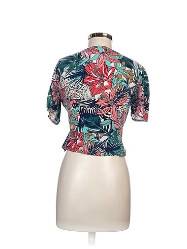 l Beden LC Waikiki Bluz %70 İndirimli.