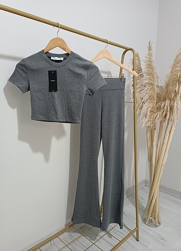 Gri Bershka takım
