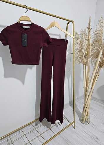 m Beden bordo Renk Bordo Bershka takım SML bedenleriyle