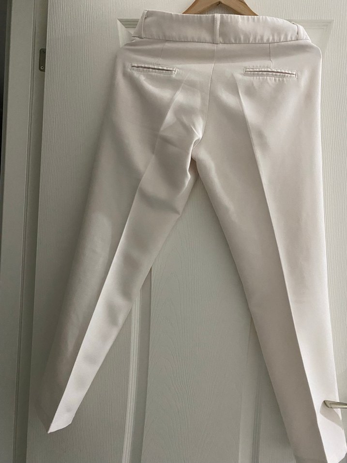 Beyaz Düğmeli Kadın Kumaş Pantolon - Görsel 2