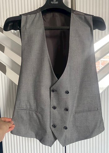 Gri Düğmeli Erkek Takım Elbise - Görsel 6