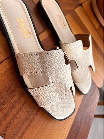 37 Beden Krem renk hermes