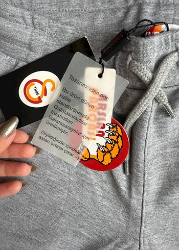 11-12 Yaş Beden Gri Erkek Çocuk Rahat Kesim Şort
