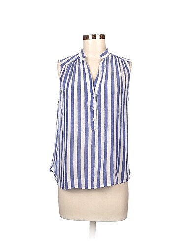 H&M Bluz %70 İndirimli.