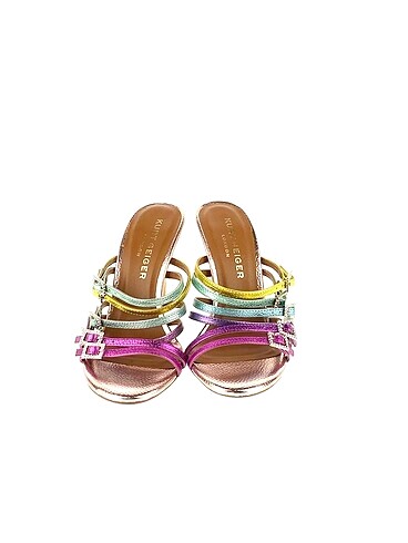 38 Beden Kurt Geiger Terlik %70 İndirimli.