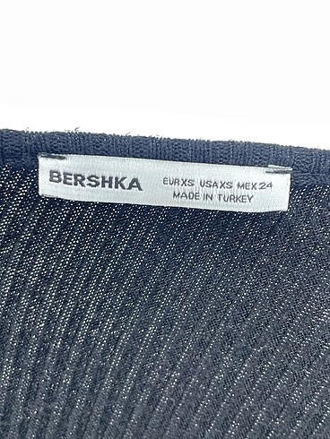 xs Beden siyah Renk Bershka Kısa Elbise %70 İndirimli.
