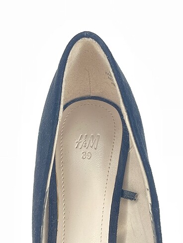 39 Beden siyah Renk H&M Stiletto %70 İndirimli.