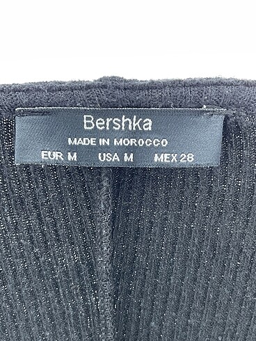 m Beden siyah Renk Bershka Kısa Elbise %70 İndirimli.