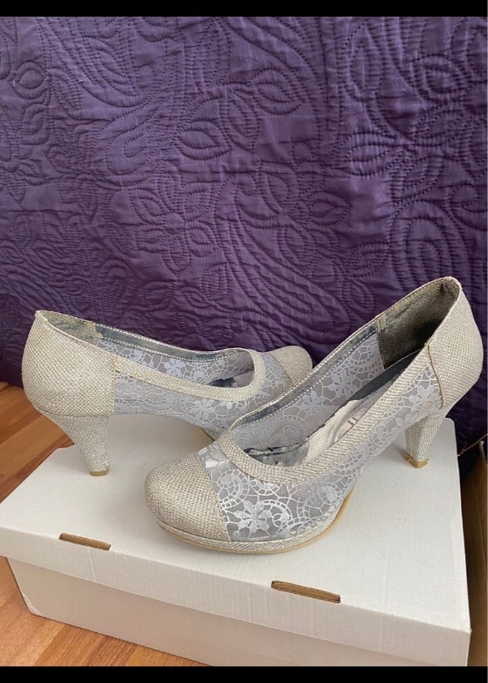 Gümüş topuklu ayakkabı - Görsel 3