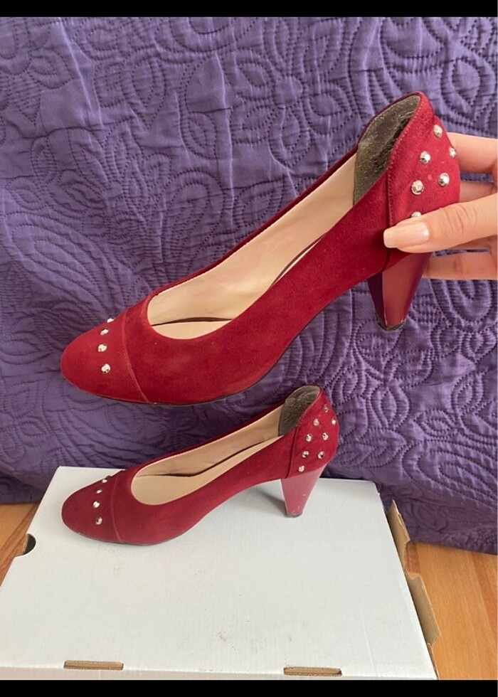 Kırmızı taşlı topuklu ayakkabı - Görsel 4