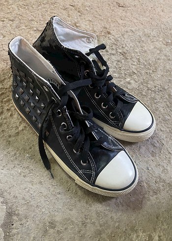 Converse 37