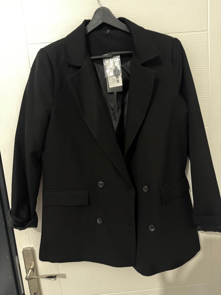 Kadın Siyah Uzun Düğmeli Blazer Ceket - Görsel 3