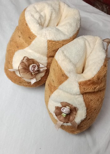 bebek İçin Kahverengi Kürklü Ev Terliği - Görsel 3