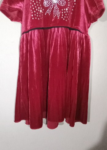 bir yaş için parlak kırmızı elbise - Görsel 2