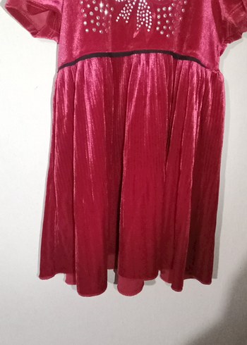 bir yaş için parlak kırmızı elbise - Görsel 4