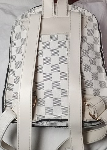 Gri Beyaz Kareli Deri Kadın Çanta hasarı yok - Görsel 6