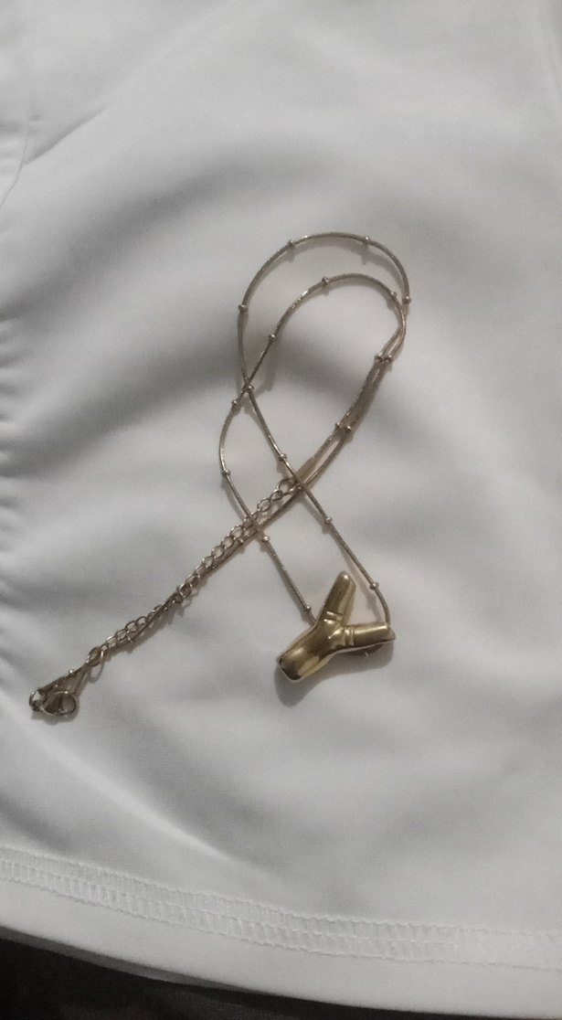 Zincir Detaylı Altın Renkli Midi Kolye - Görsel 3