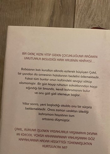 Beden Renk Essiz - Elçin Esin Romanı