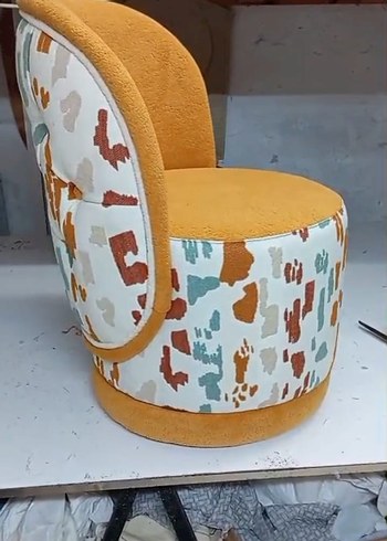 modern dönmeli renkli küçük sandalye