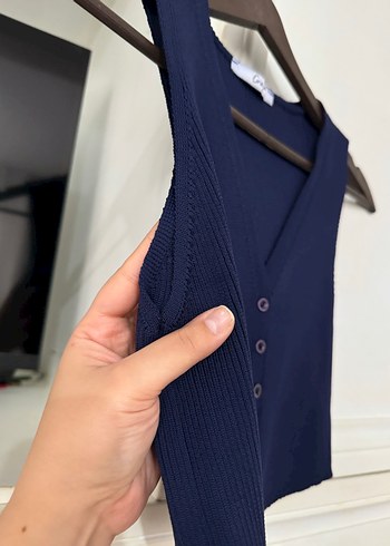 Düğmeli V Yaka Mavi Kadın Triko Yelek - Görsel 4