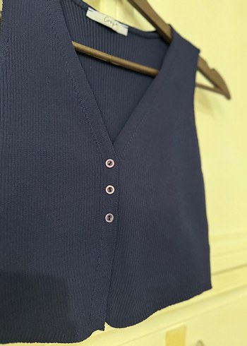 Düğmeli V Yaka Mavi Kadın Triko Yelek - Görsel 2