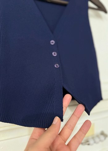 Düğmeli V Yaka Mavi Kadın Triko Yelek - Görsel 6