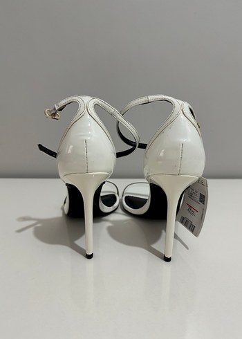 Beyaz Minimalist Topuklu Kadın Sandalet - Görsel 6