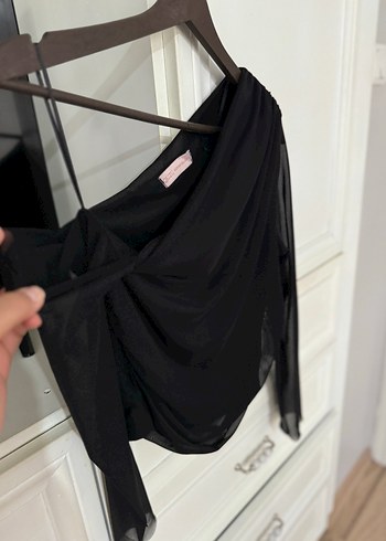 Siyah Dökümlü Kadın Şal - Görsel 5
