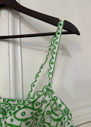 Yeşil Nakışlı Dantel Detaylı Mini Bustiyer - Görsel 3