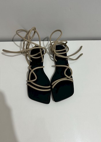 Bej Yılan Desenli Bağcıklı Topuklu Kadın Sandalet - Görsel 3