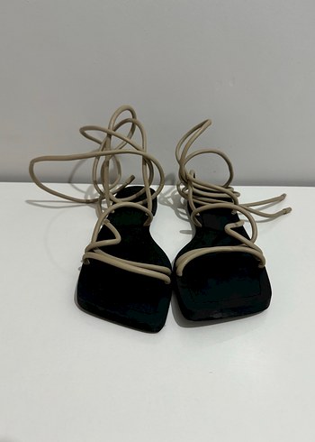 Bej Yılan Desenli Bağcıklı Topuklu Kadın Sandalet - Görsel 2