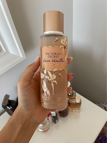 Vs bare vanilla body mist