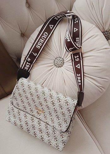 Beyaz Baskılı Kadın Çanta - Guess - Görsel 2