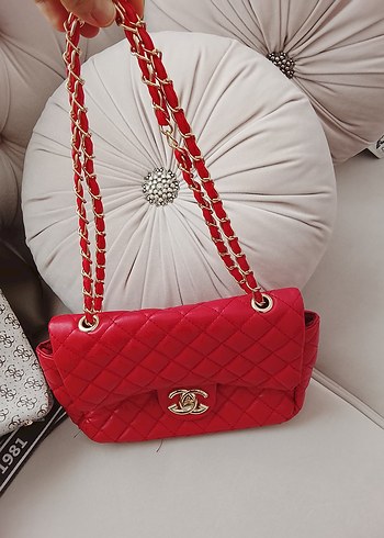 Klasik Zarafet Kırmızı Zincir Detaylı Deri Çanta - Görsel 2